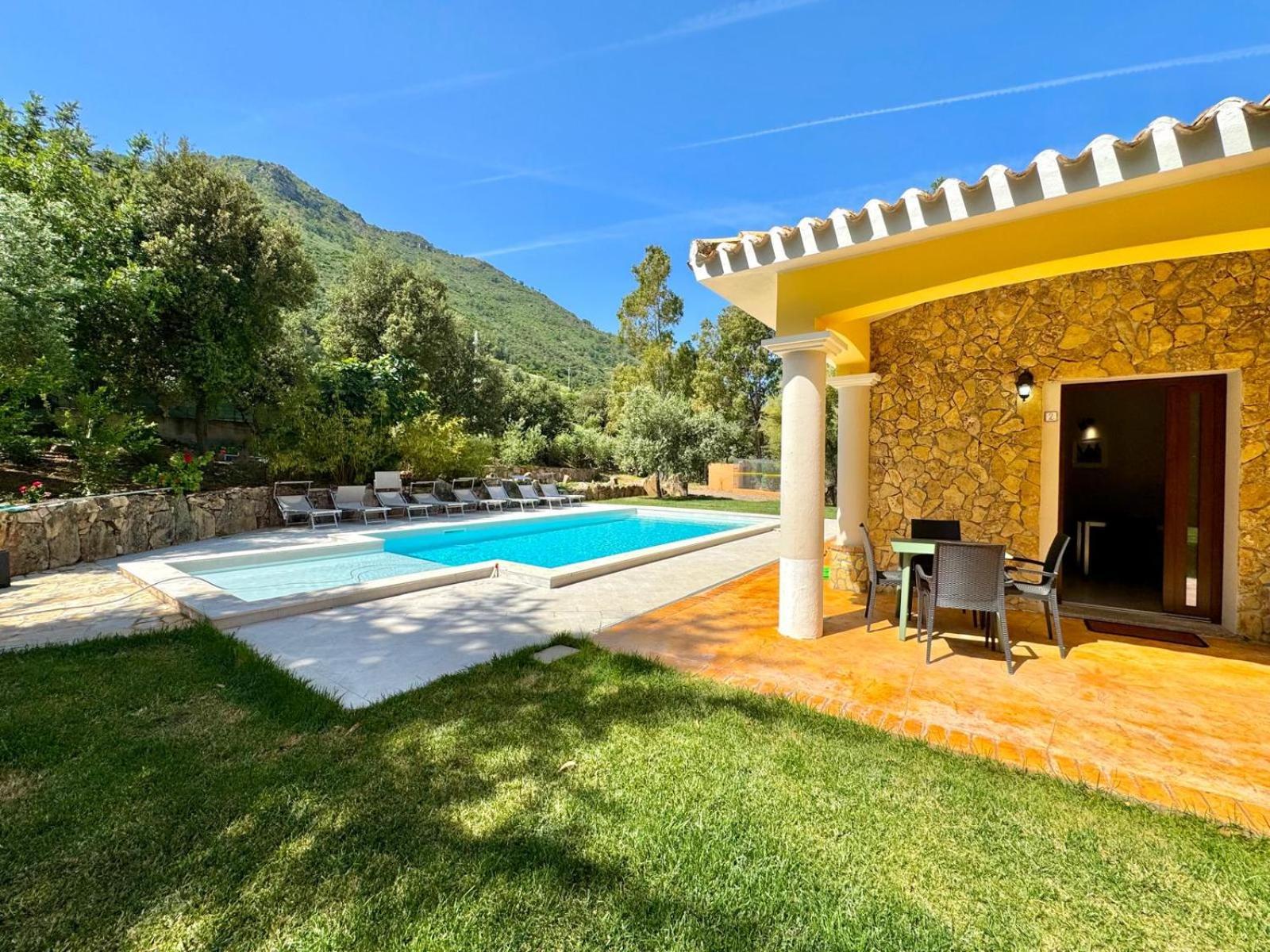 Villa With Pool Кардеду Экстерьер фото