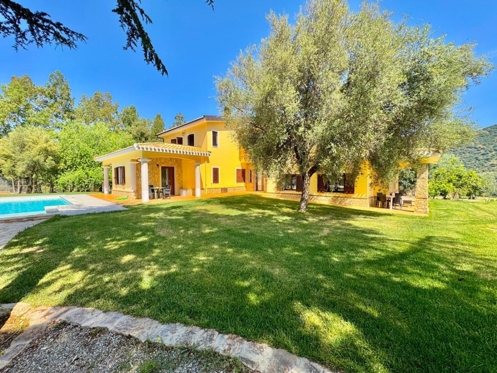 Villa With Pool Кардеду Экстерьер фото